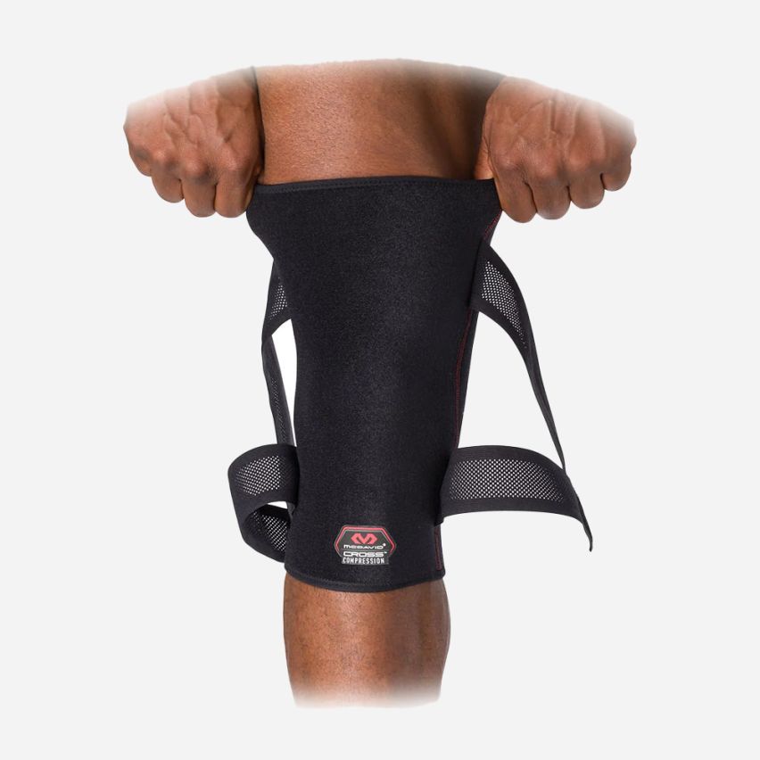 McDavid Kniebandage Cross Compression Knee Sleeve schwarz