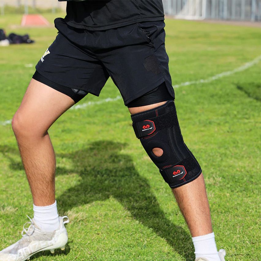 McDavid Kniestütze mit Patellaöffnung schwarz