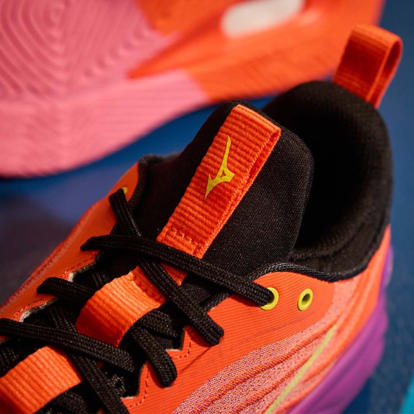 Mizuno Wave LUMINOUS ELITE Special Edition