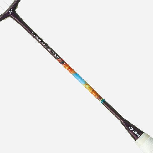 Yonex Badmintonracket Nanoflare 700 Pro bespannt